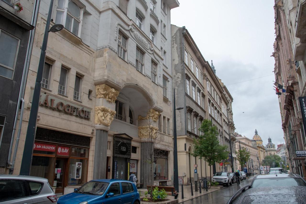 Helios Downtown Martha Lägenhet Budapest Exteriör bild