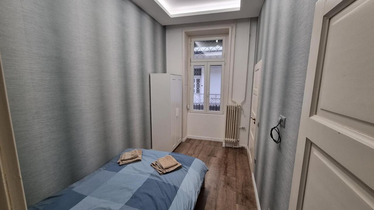 Helios Downtown Martha Lägenhet Budapest Exteriör bild
